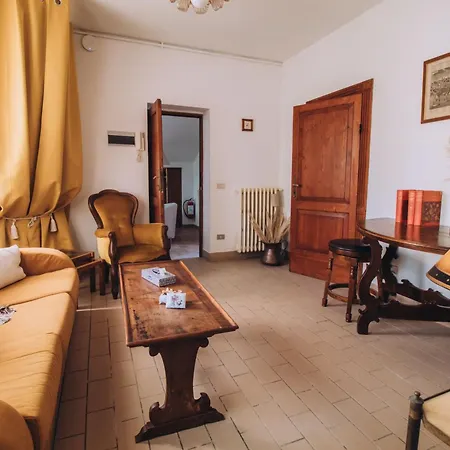 The Baron's Estate 4* Torre de' Passeri
