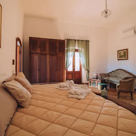 The Baron's Estate 4* Torre de' Passeri