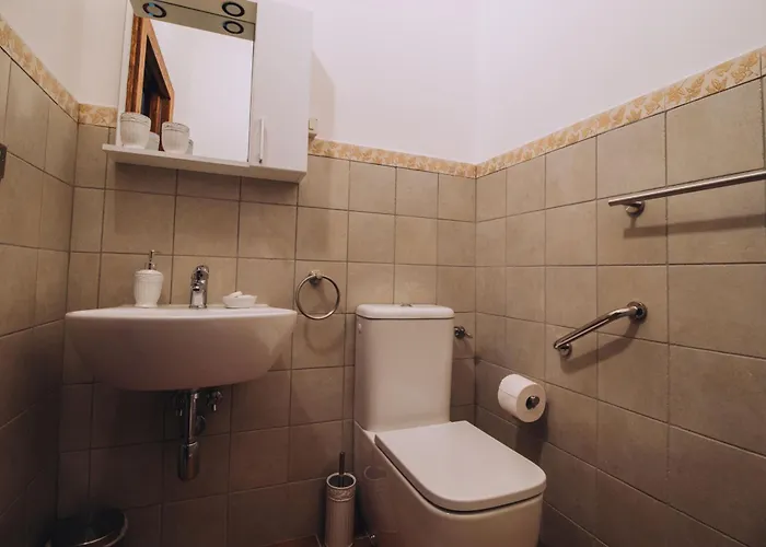 The Baron's Estate Torre de' Passeri